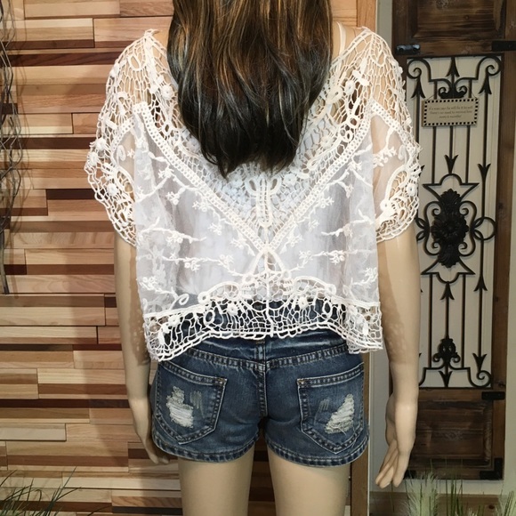 NEW LACE and MESH CROP TOP ~ last 1 - Picture 6 of 14